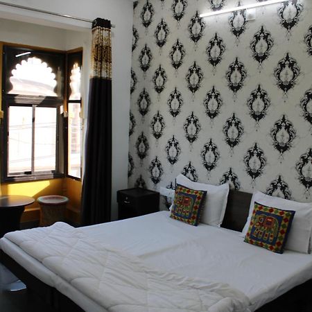 Hill Paradise Home Stay Udaipur Exterior photo