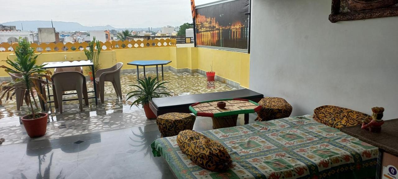 Hill Paradise Home Stay Udaipur Exterior photo